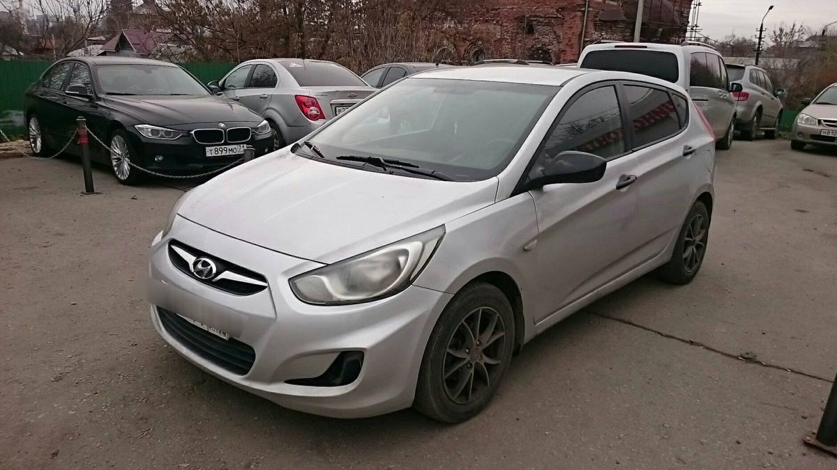 Hyundai Solaris I 1.6 MT (123 л.с.) [2012]