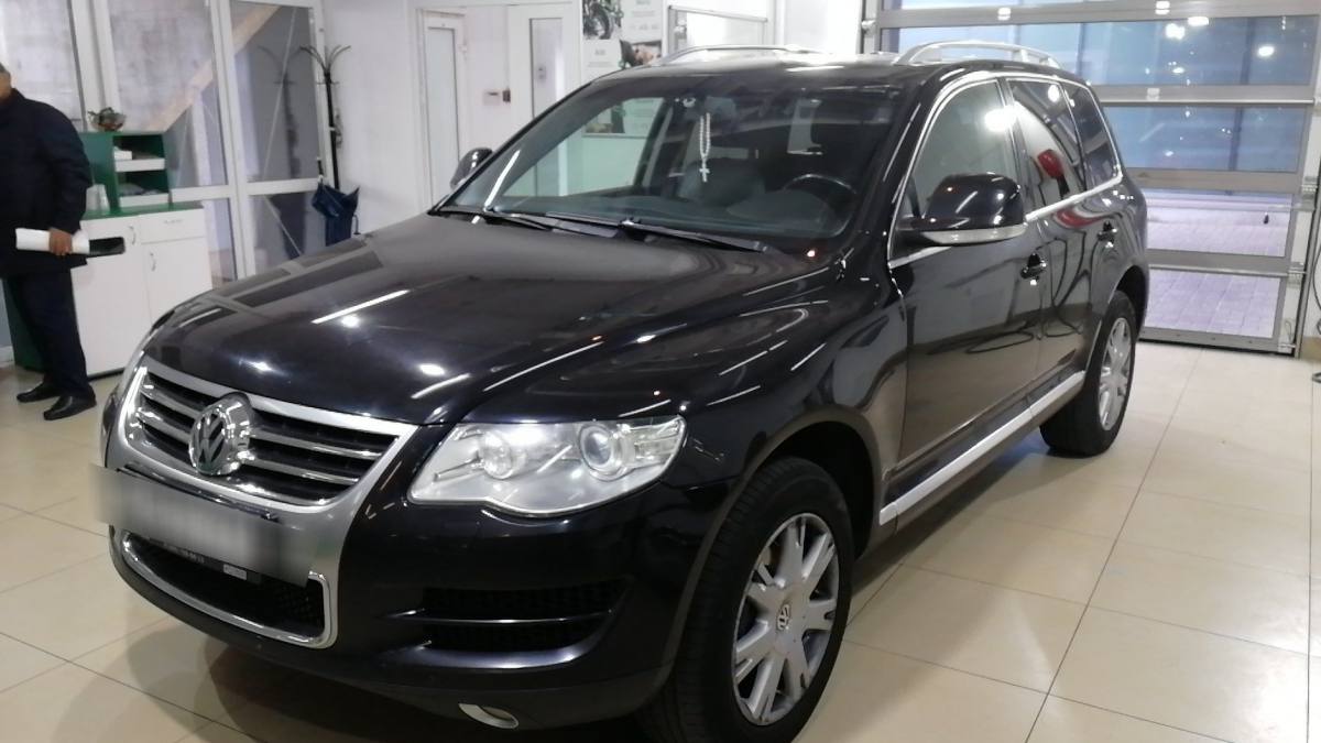 Volkswagen Touareg I Рестайлинг