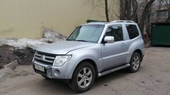 Mitsubishi Pajero IV