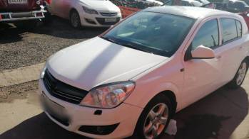 Opel Astra H Рестайлинг 1.6 MT (115 л.с.) [2010]