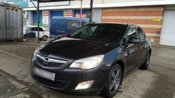 Opel Astra J