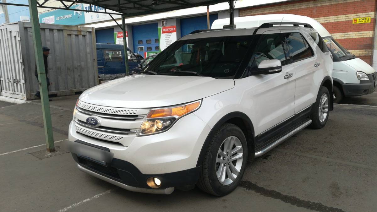 Ford Explorer V