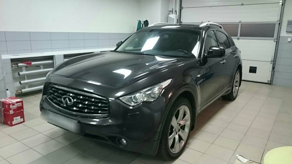 Infiniti FX II