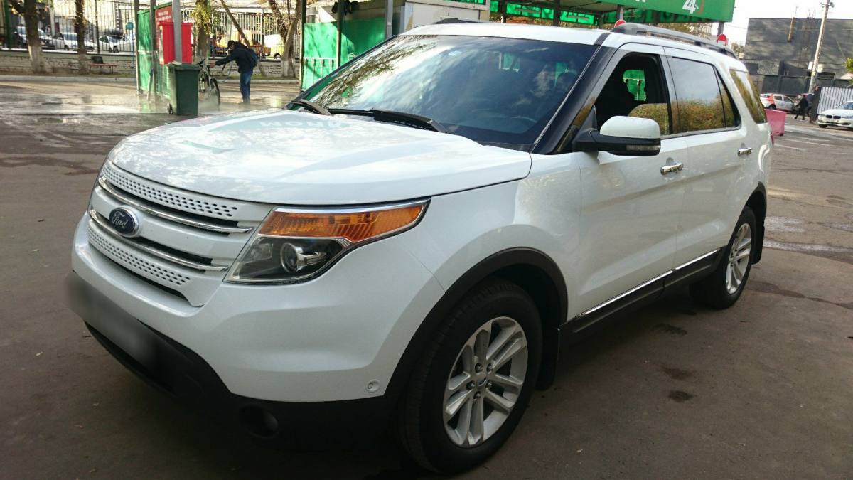 Ford Explorer V