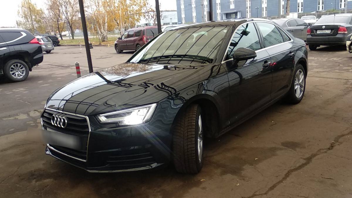 Audi A4 V (B9)