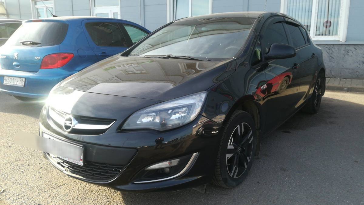 Opel Astra J