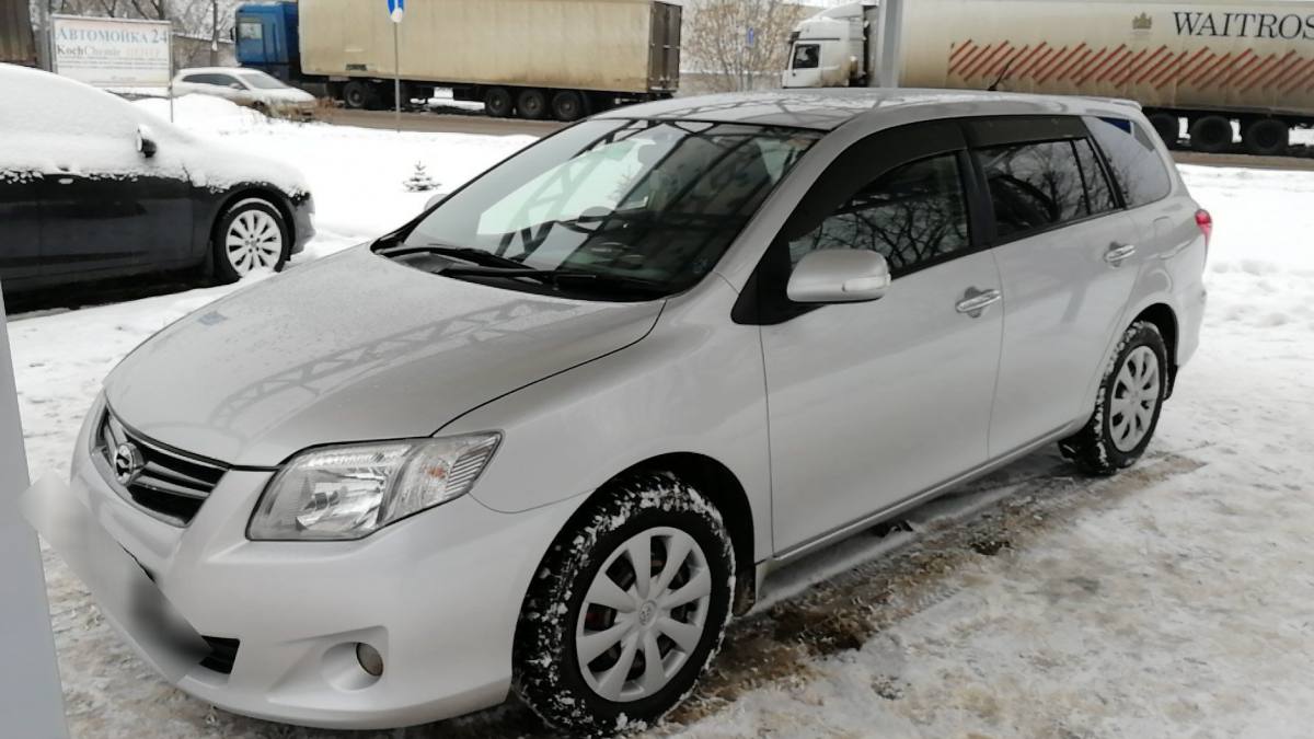 Toyota Corolla X (E140, E150) Рестайлинг