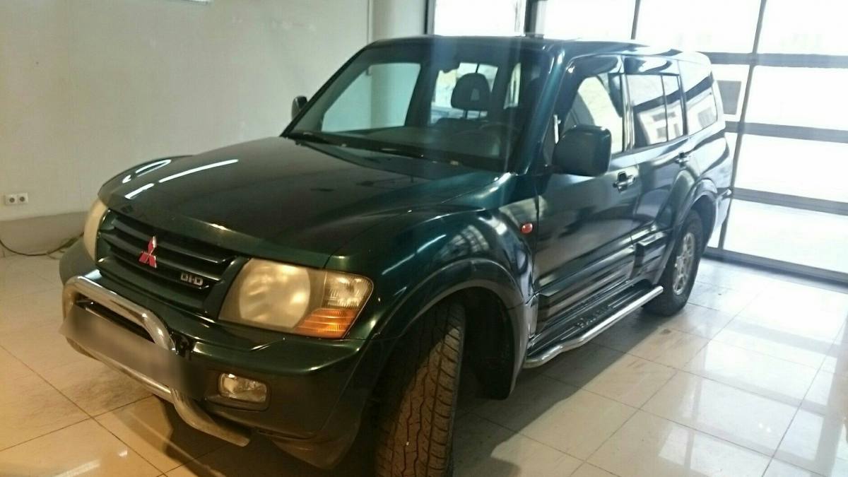 Mitsubishi Pajero III