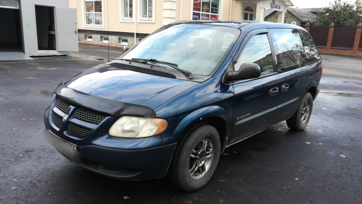 Dodge Caravan IV