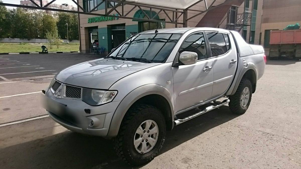 Mitsubishi L200 IV