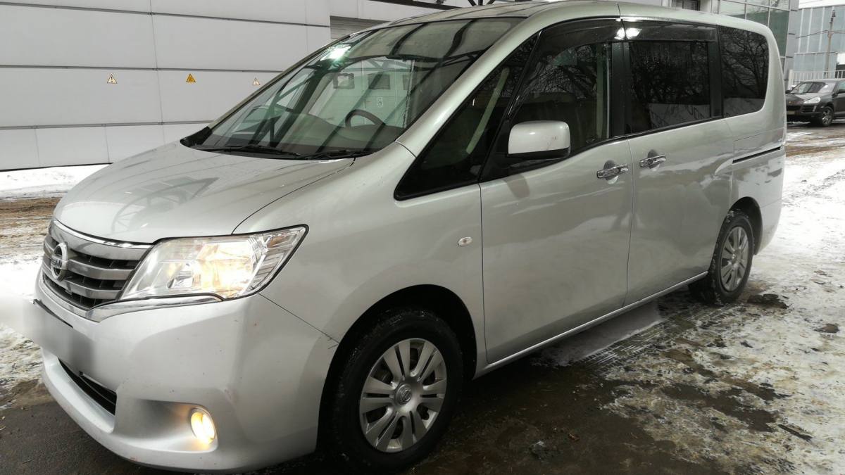 Nissan Serena IV (C26)