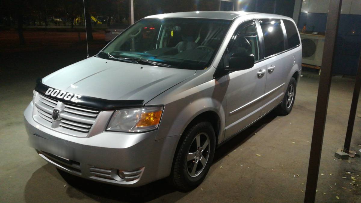 Dodge Caravan V