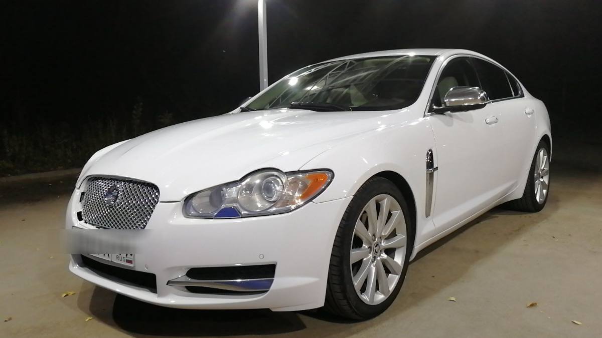 Jaguar XF I