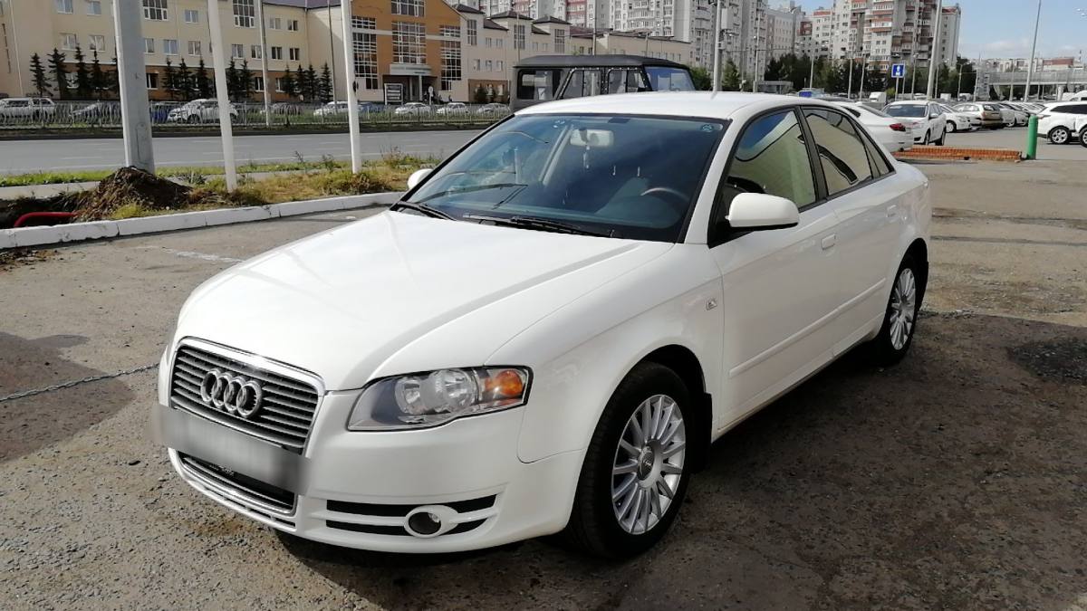 Audi A4 III (B7)