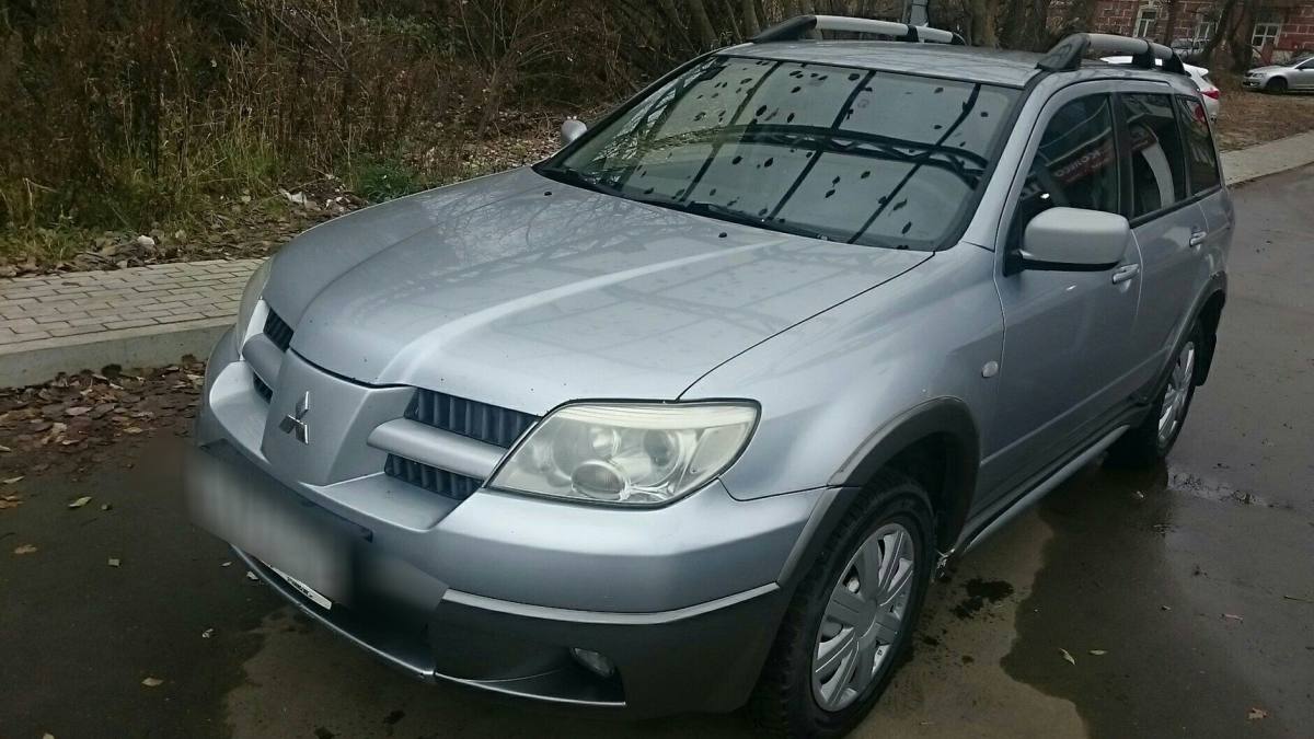 Mitsubishi Outlander I