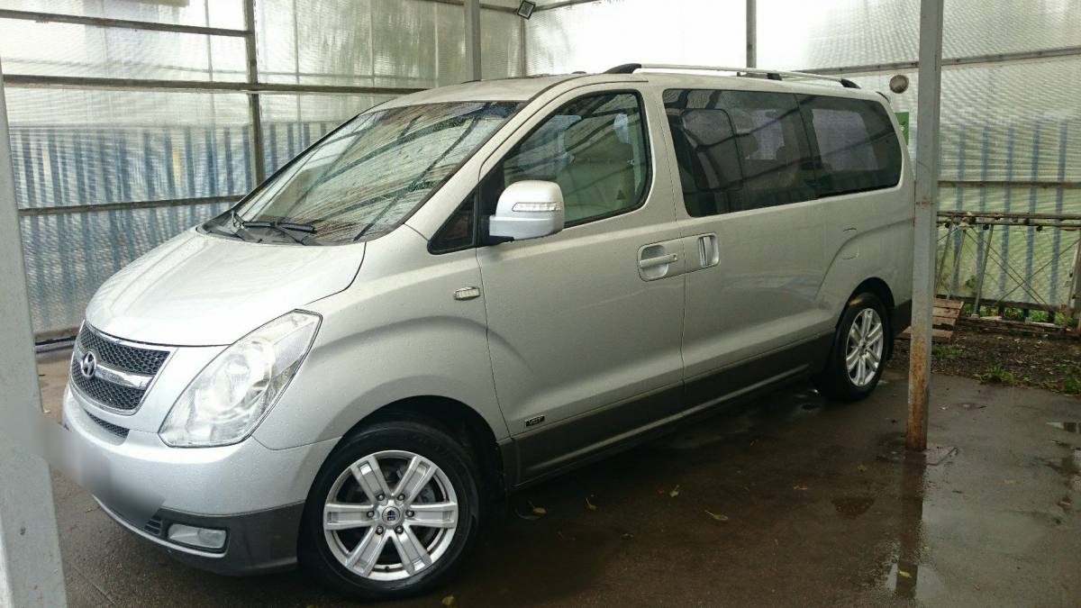 Hyundai Grand Starex