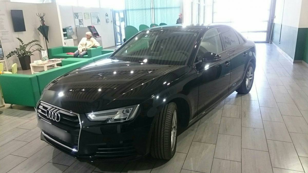 Audi A4 V (B9)