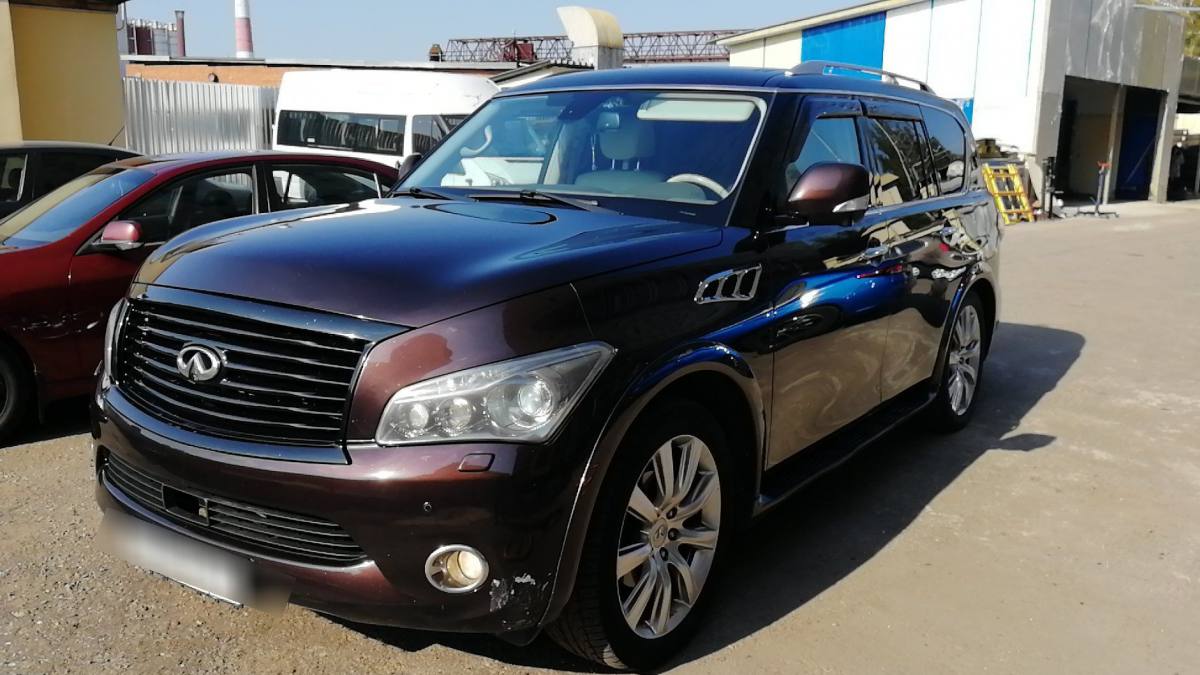 Infiniti QX56 II