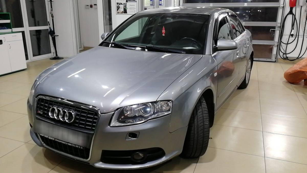 Audi A4 III (B7)