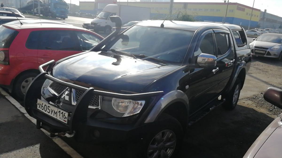 Mitsubishi L200 IV