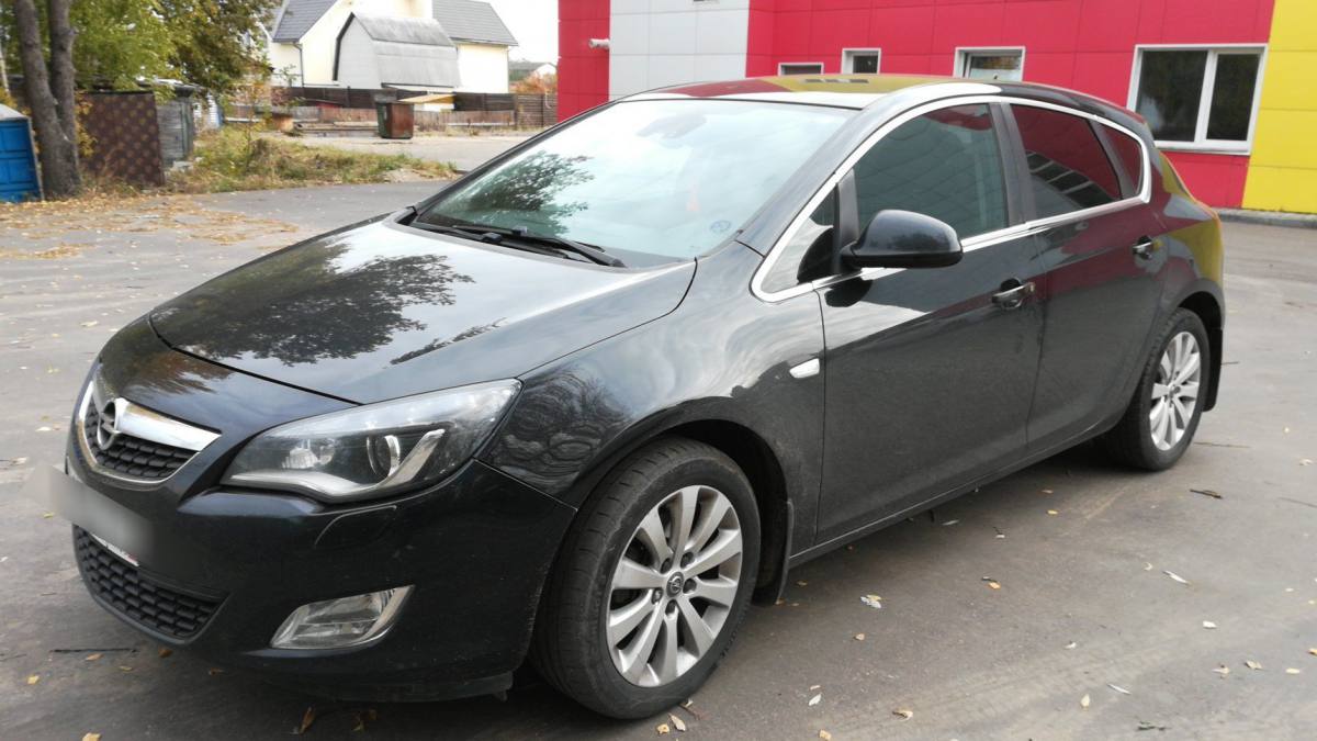 Opel Astra J