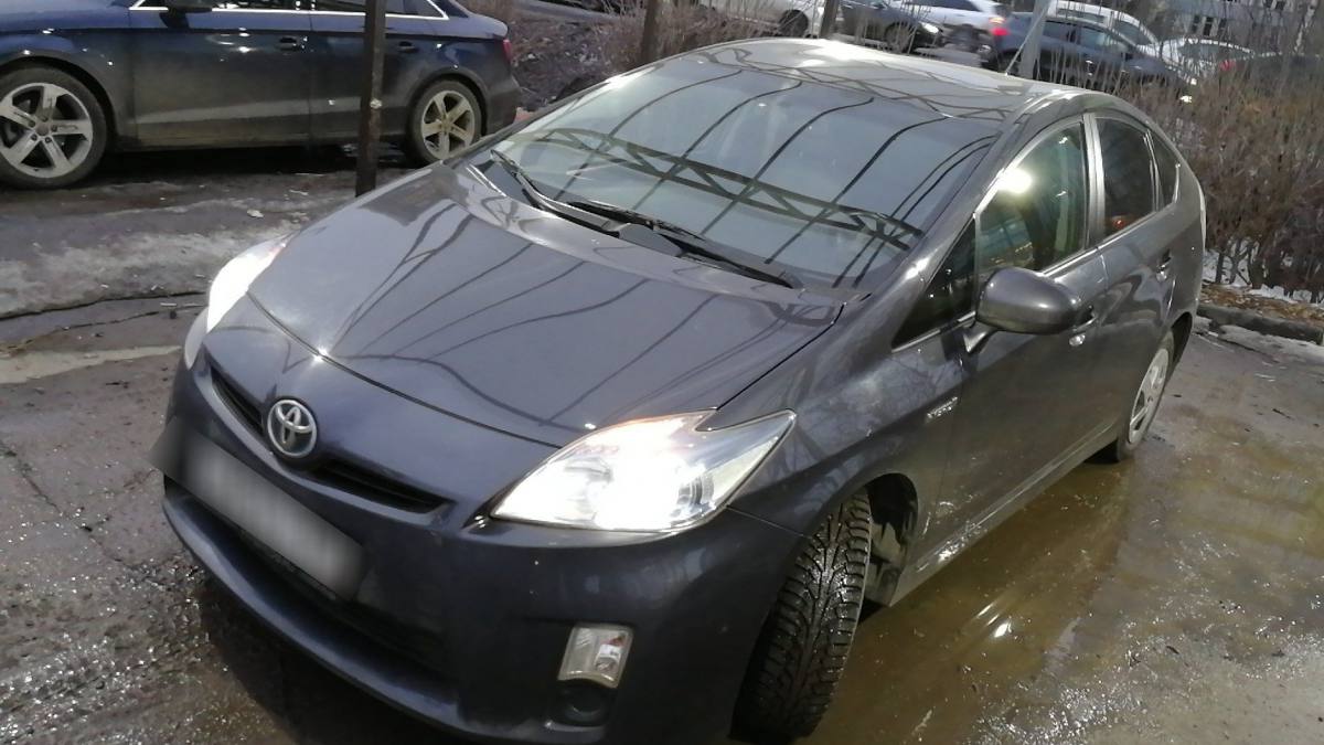 Toyota Prius III (ZVW30/35)