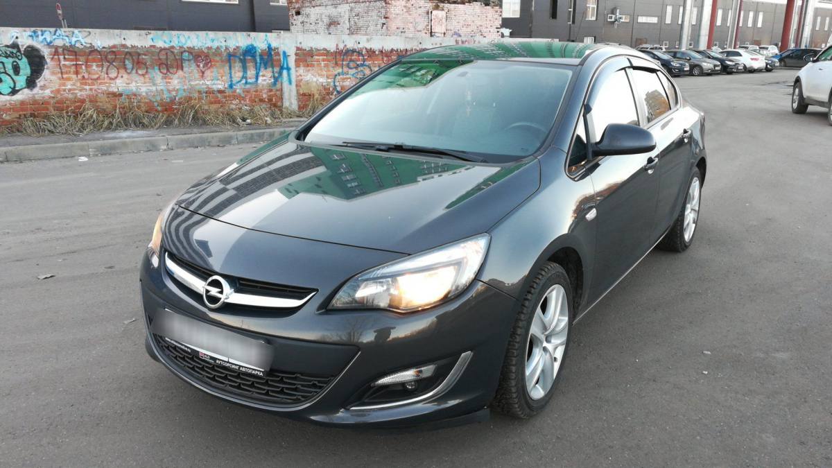 Opel Astra J Рестайлинг 2013