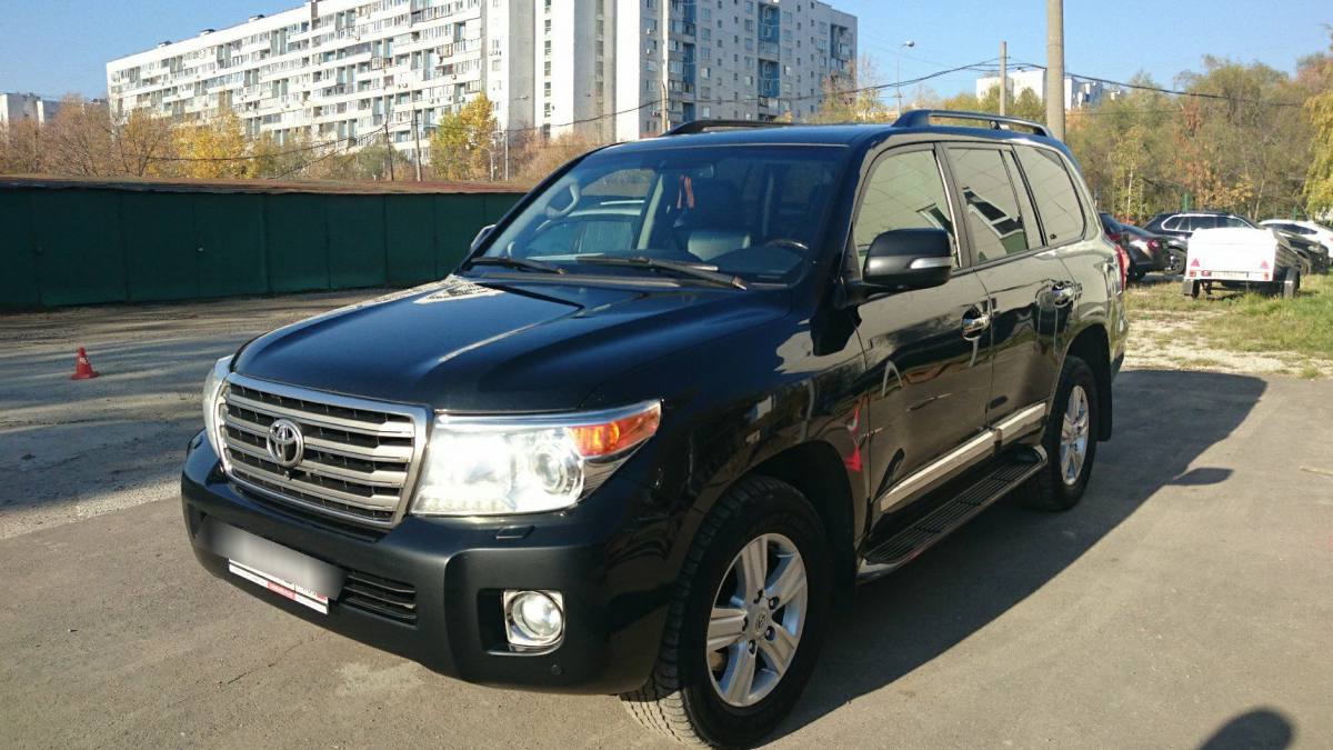 Toyota Land Cruiser 200 Series Рестайлинг