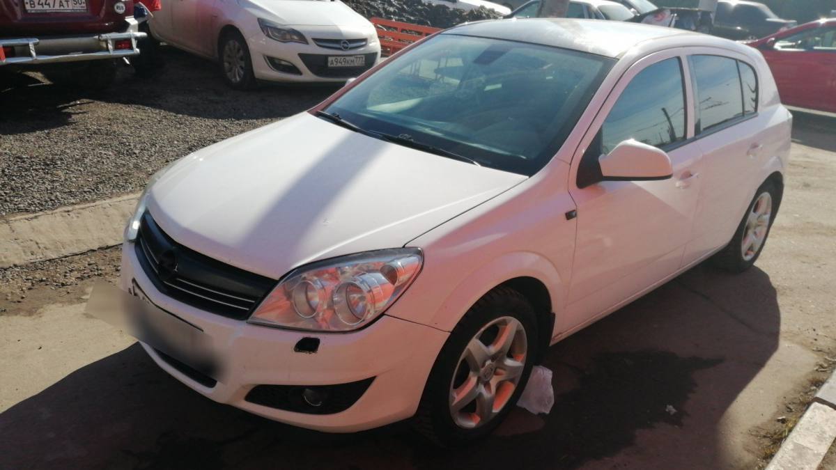 Opel Astra H Рестайлинг 1.6 MT (115 л.с.) [2010] 2010