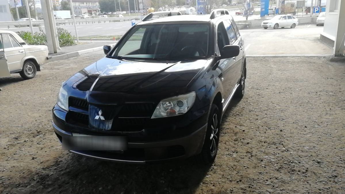 Mitsubishi Outlander I