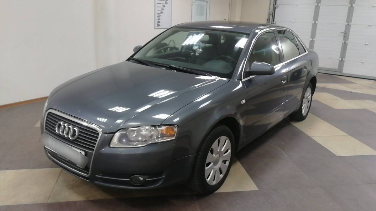 Audi A4 III (B7)