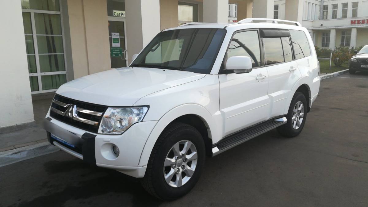 Mitsubishi Pajero IV