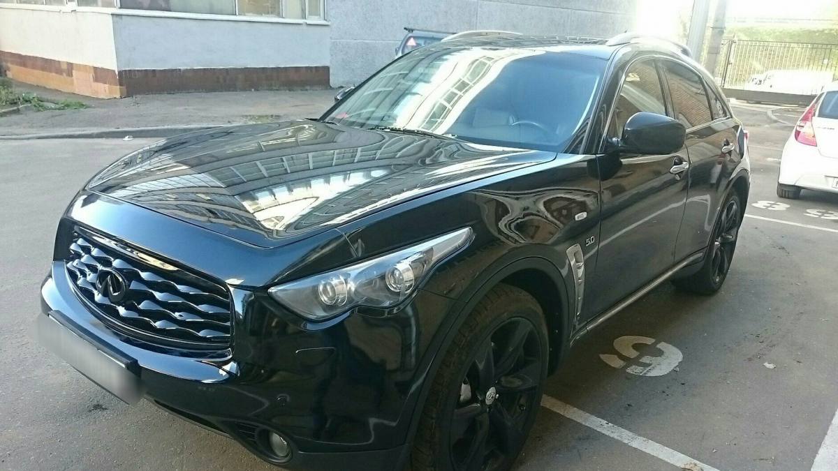 Infiniti FX II