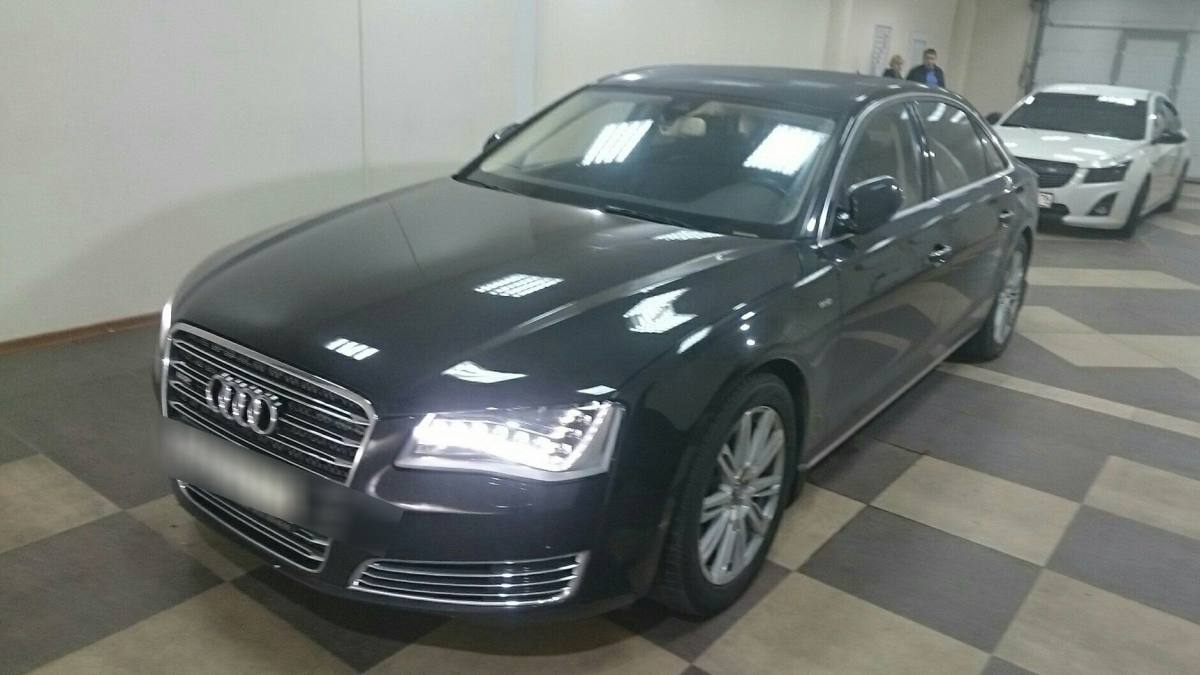 Audi A8 III (D4)