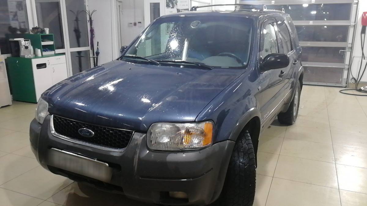 Ford Escape I