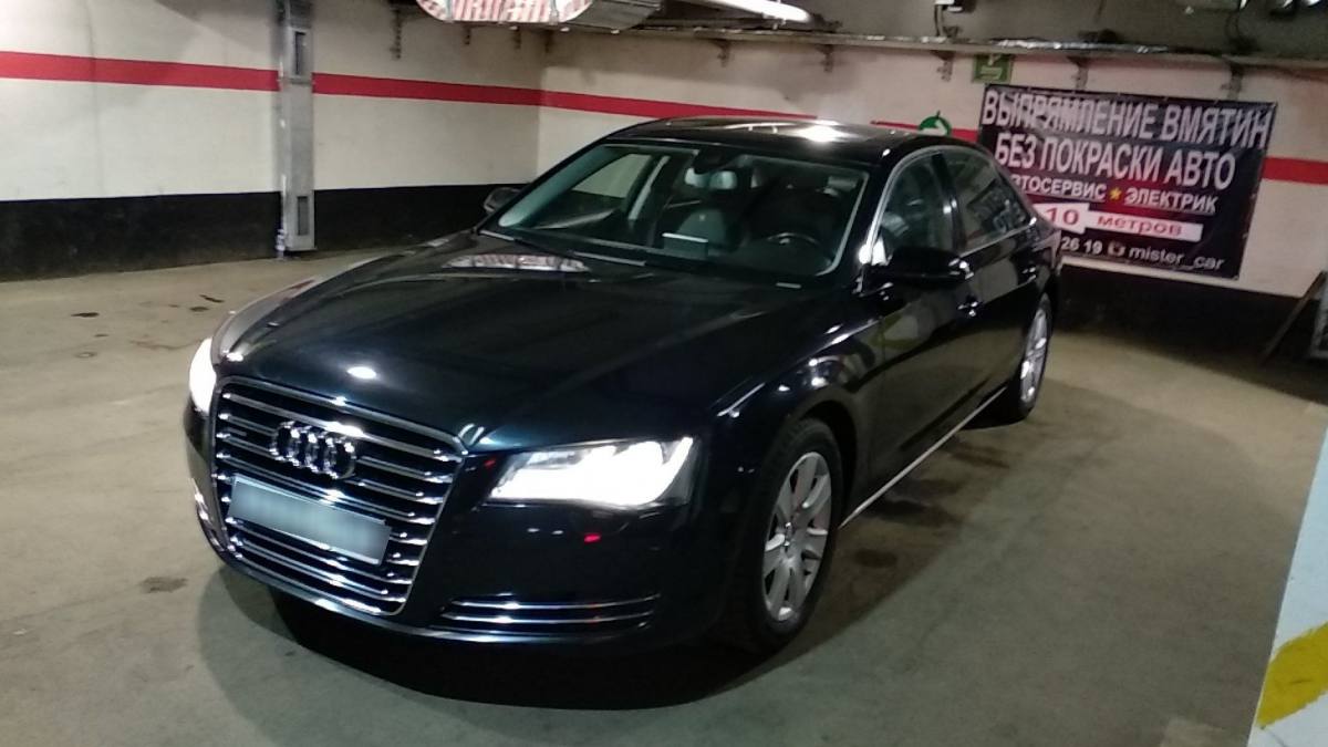 Audi A8 III (D4)