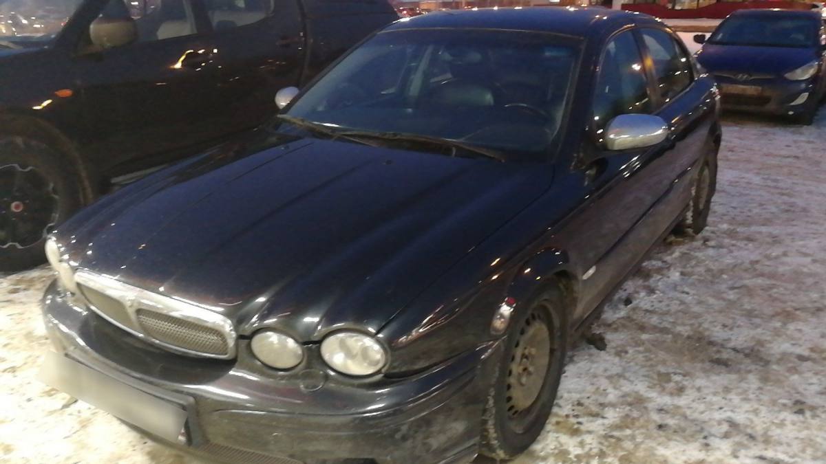 Jaguar X-Type