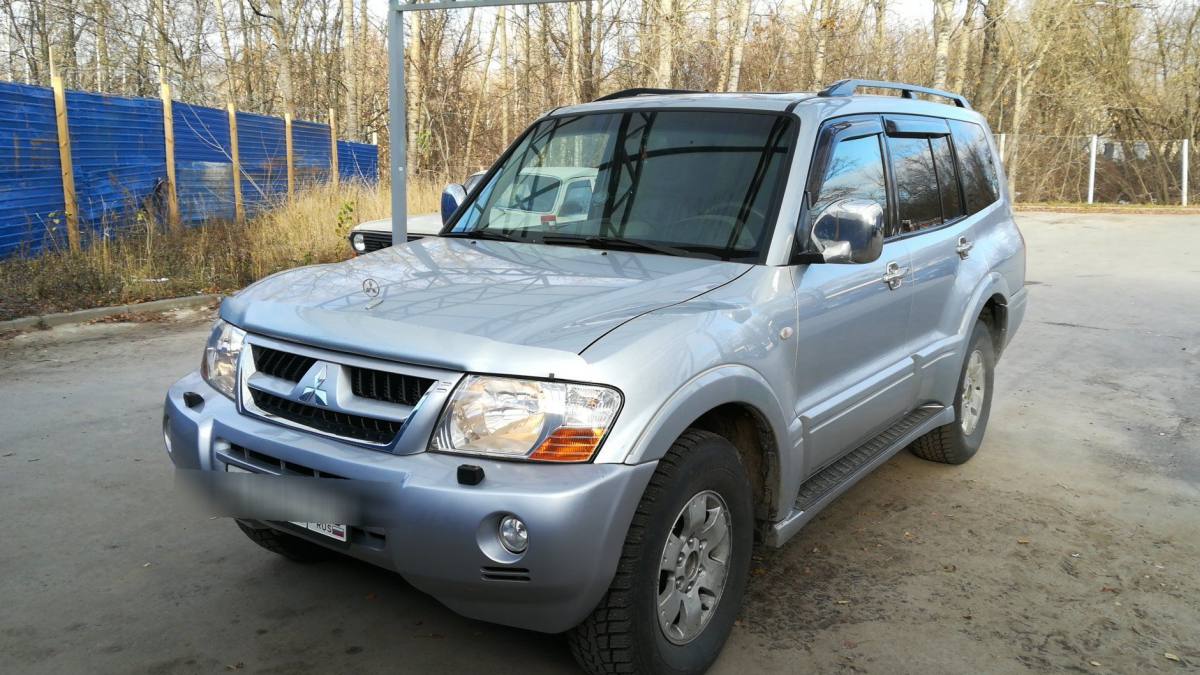 Mitsubishi Pajero III