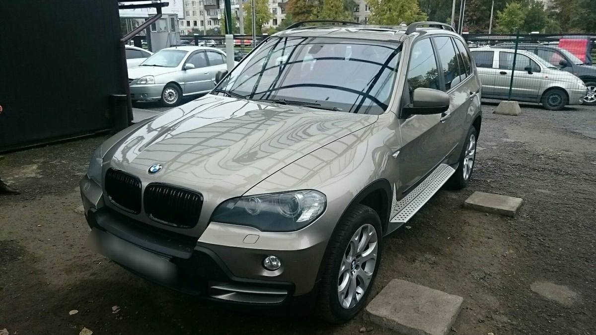 BMW X5 II (E70)