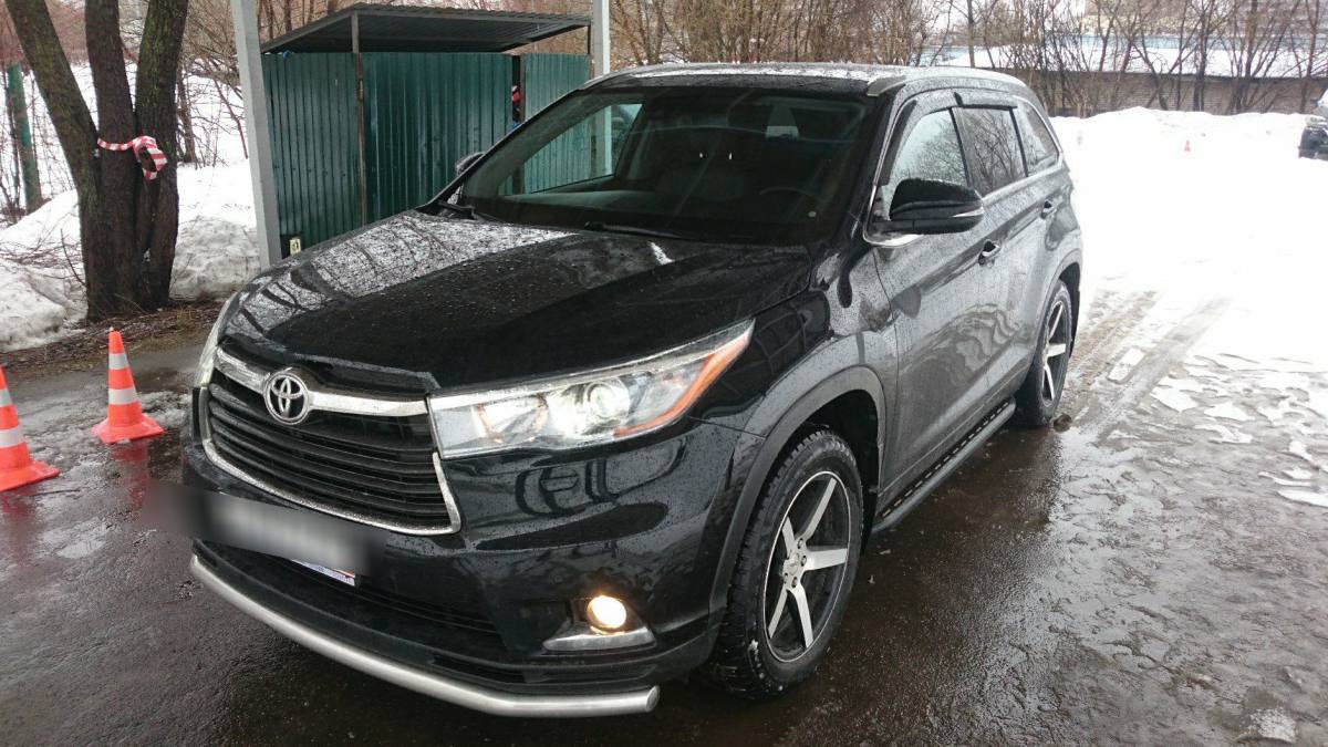 Toyota Highlander III (U50)