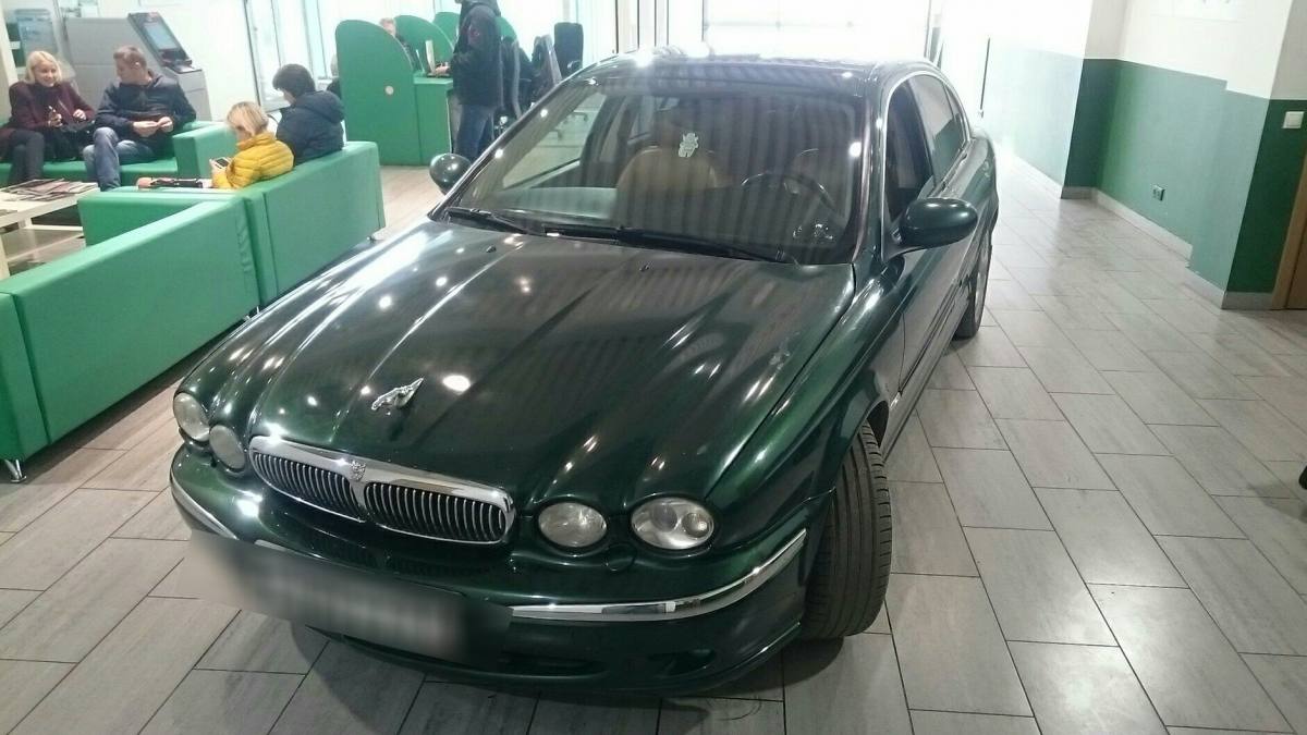 Jaguar X-Type