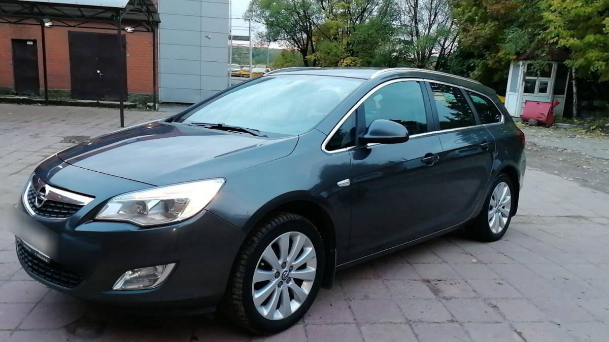 Opel Astra J