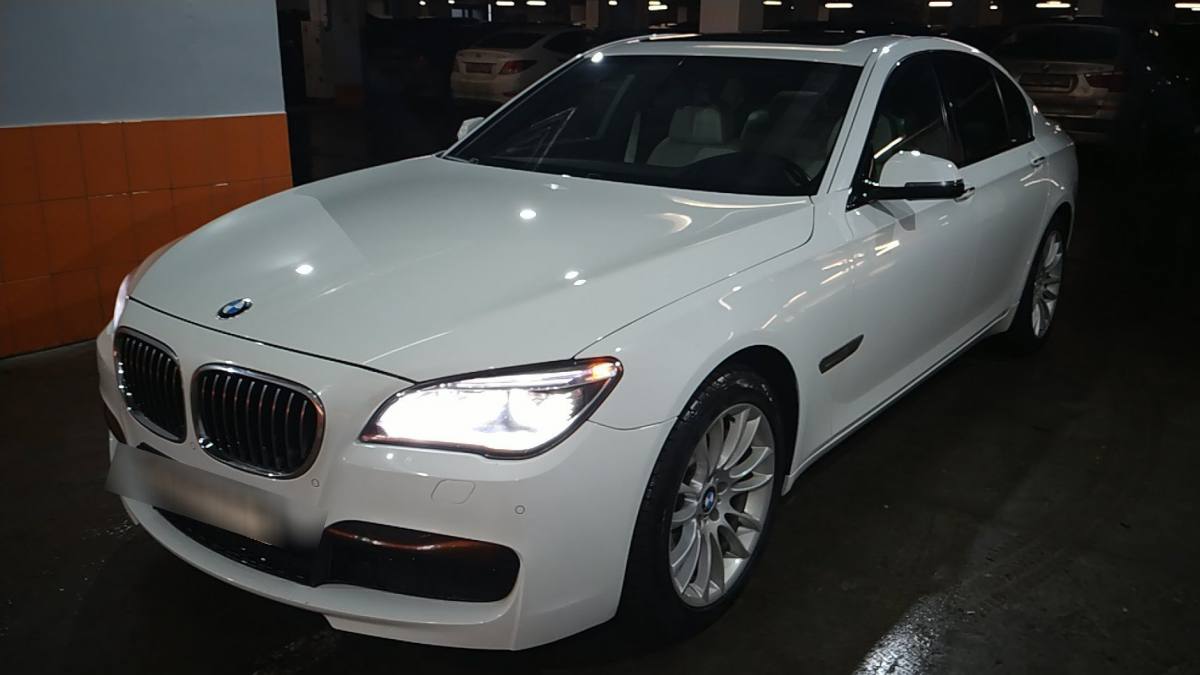 BMW 7er V (F01/F02/F04) Рестайлинг