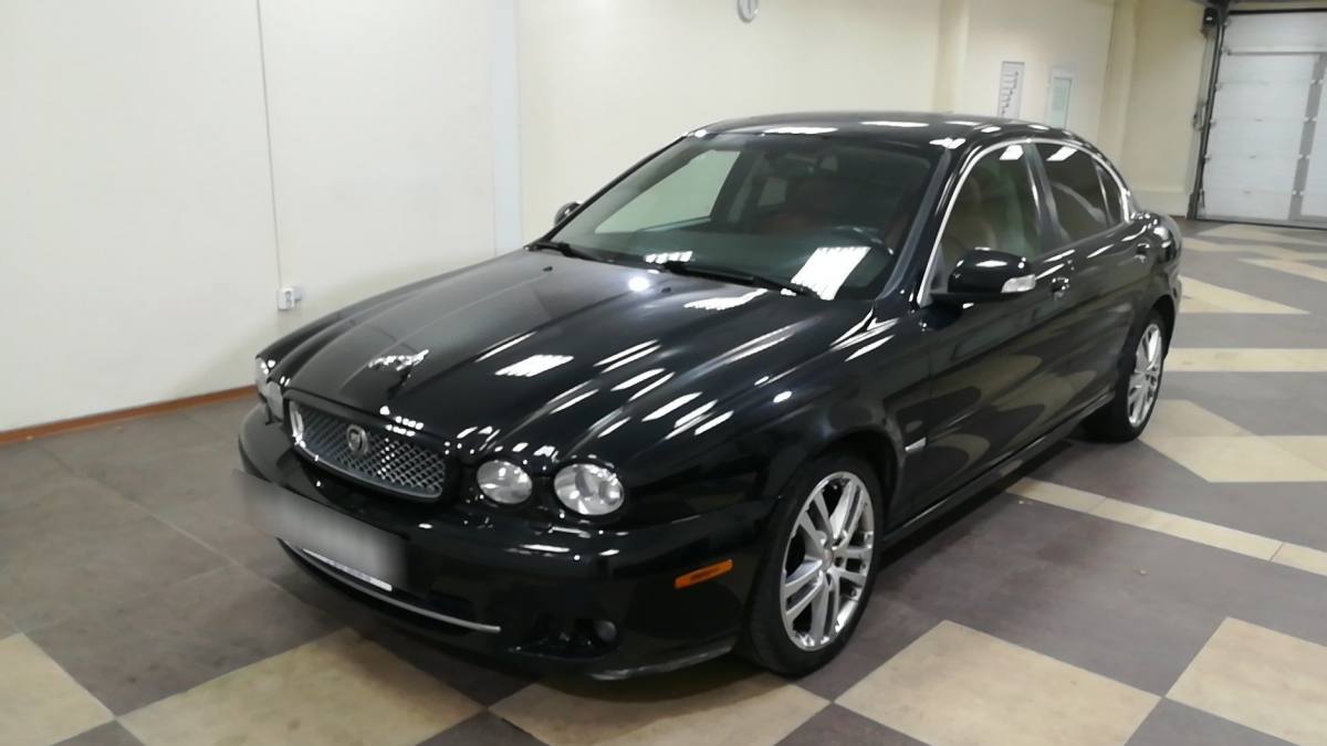 Jaguar X-Type