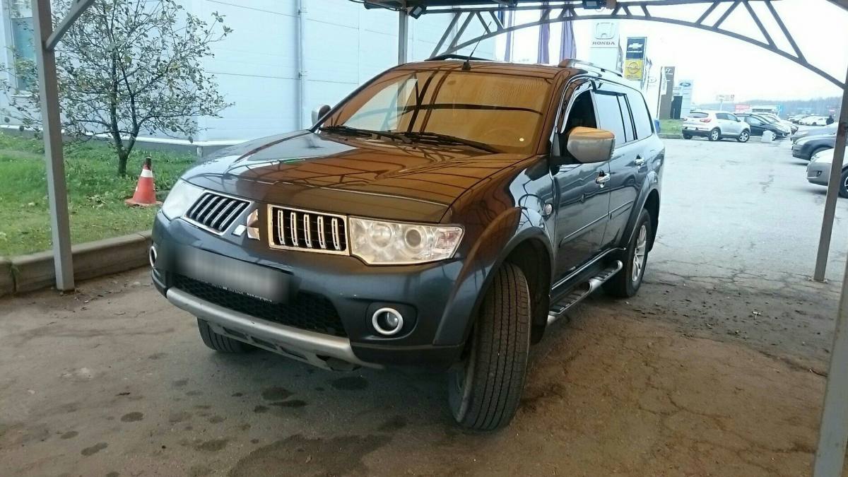 Mitsubishi Pajero Sport II