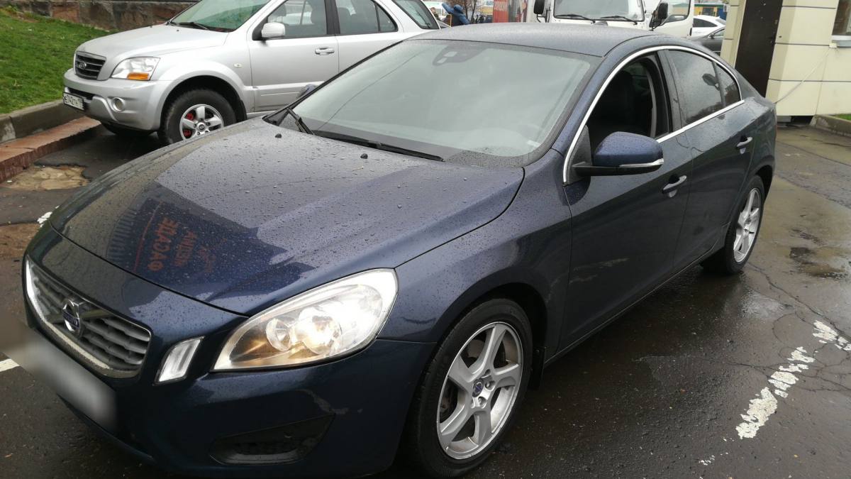 Volvo S60 II