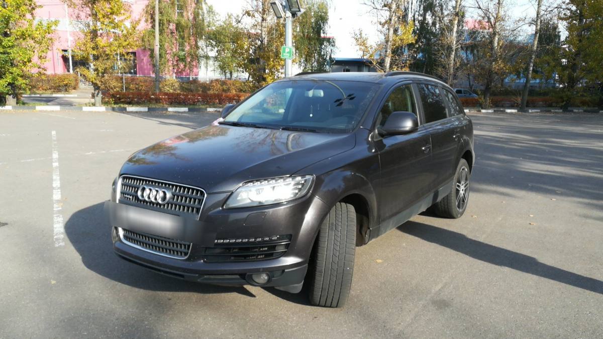 Audi Q7 I