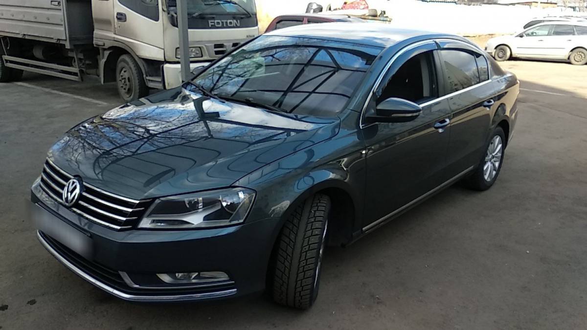 Volkswagen Passat B7 2011