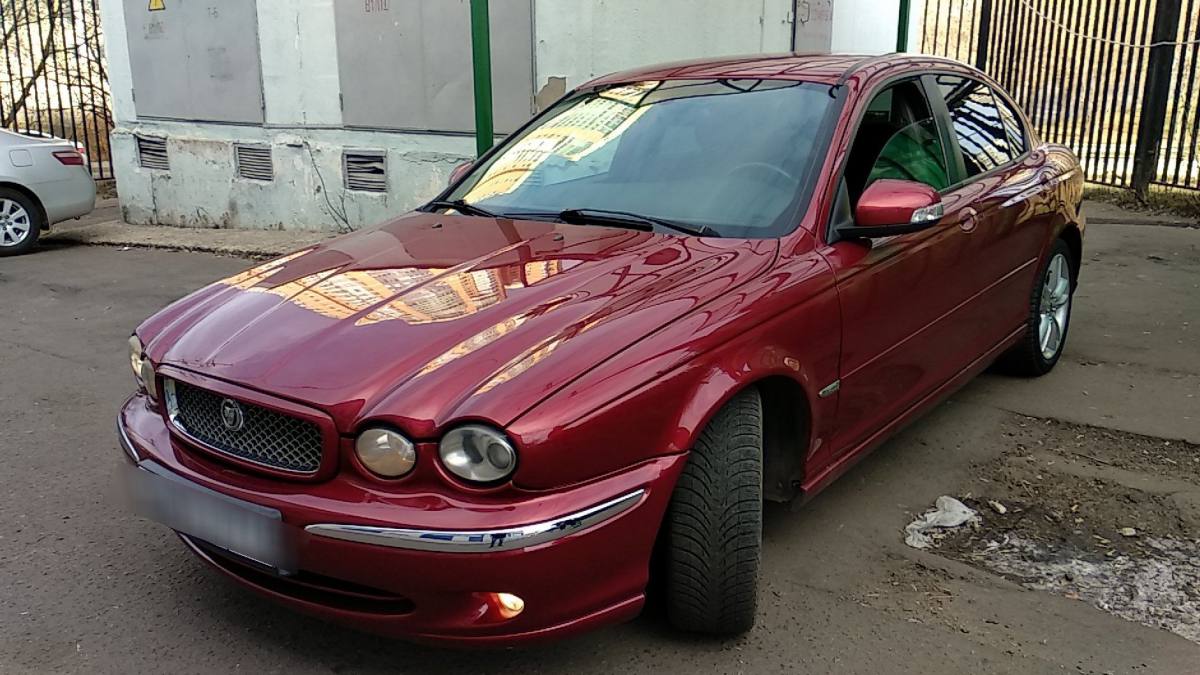 Jaguar X-Type