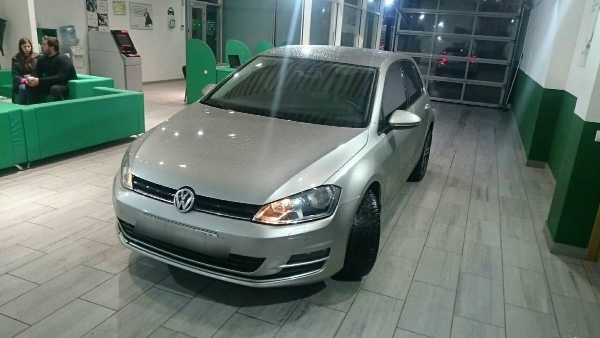 Volkswagen Golf VII